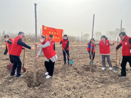 天津观潮律师事务所开展“‘植’此青绿，正当时”义务植树活动1  3.24.png